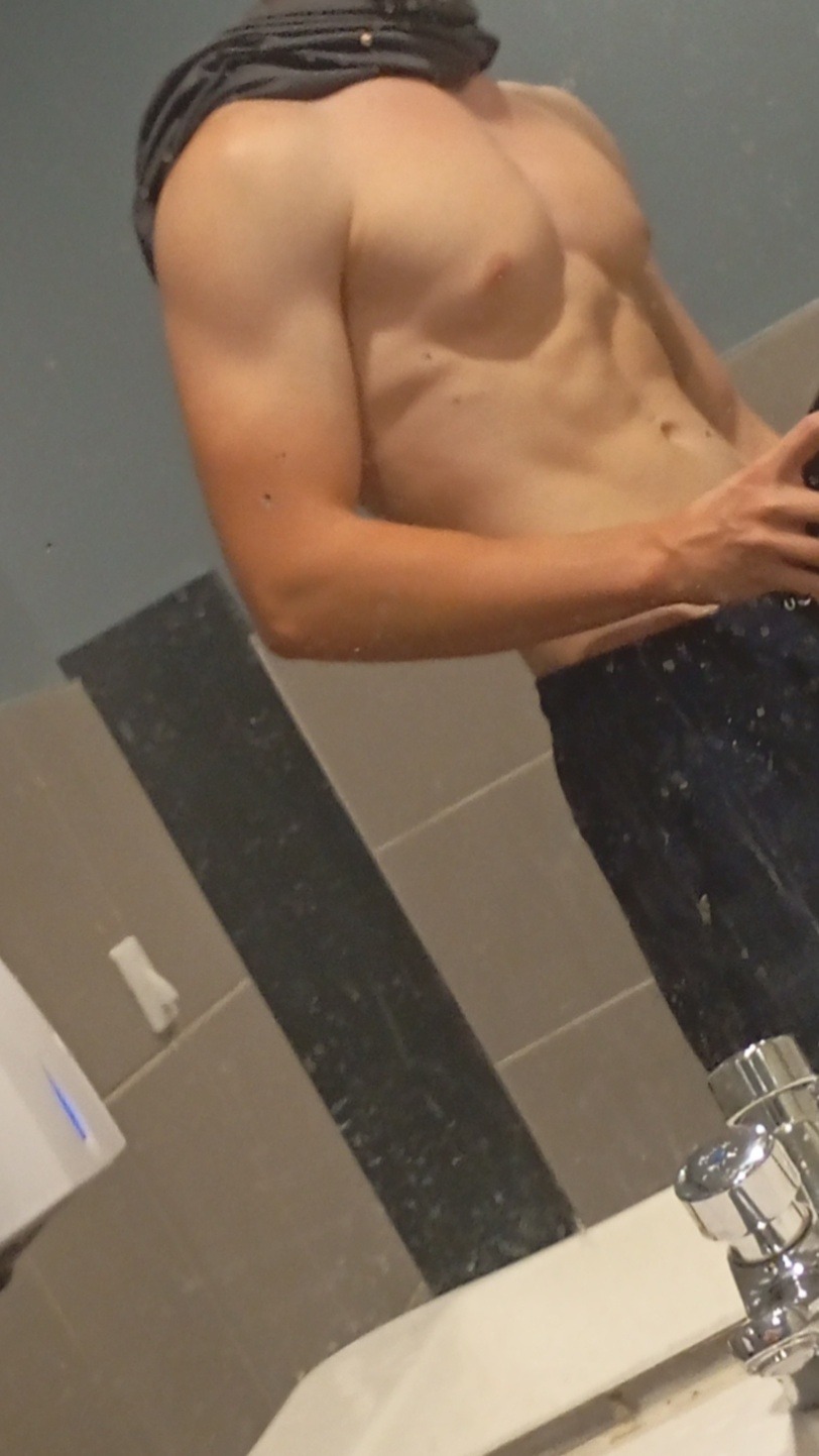 Profil de Donald, 19 ans, Escorte à Moestroff