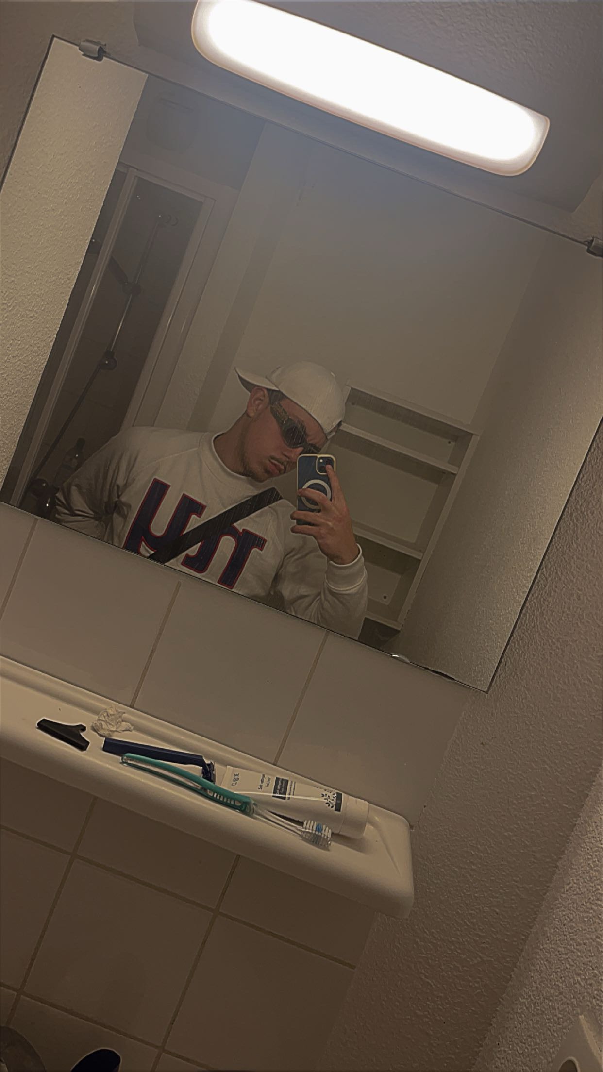 Profil de Zach, 20 ans, Escorte à Remerschen