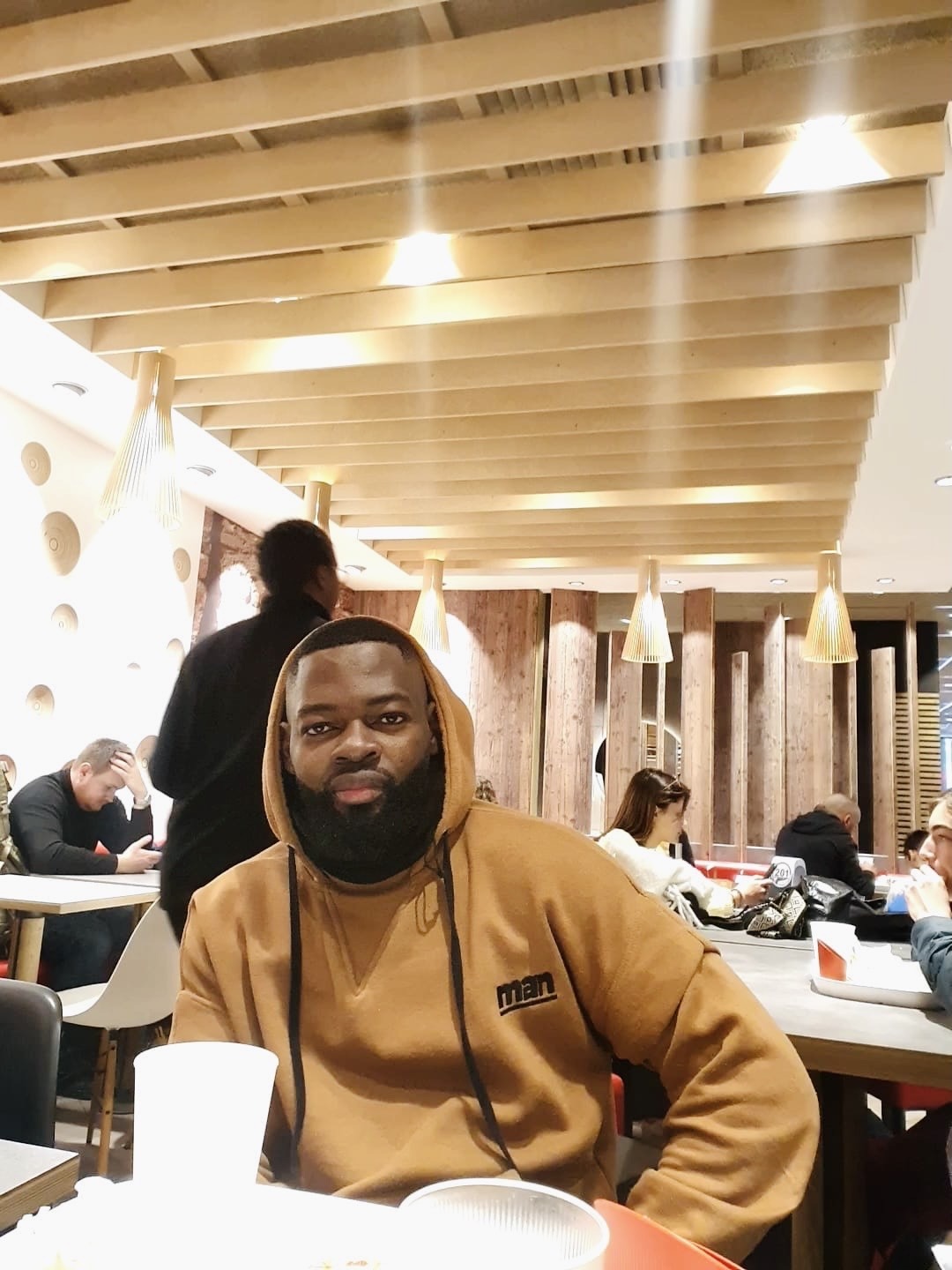 Profil de Chaher, 33 ans, Escorte à Colpach-Haut