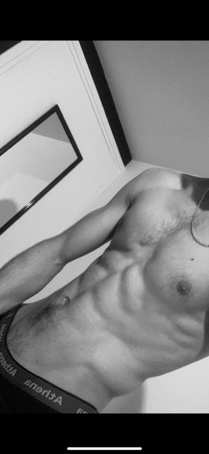 Profil de Egan, 24 ans, Escorte à Tintesmühle