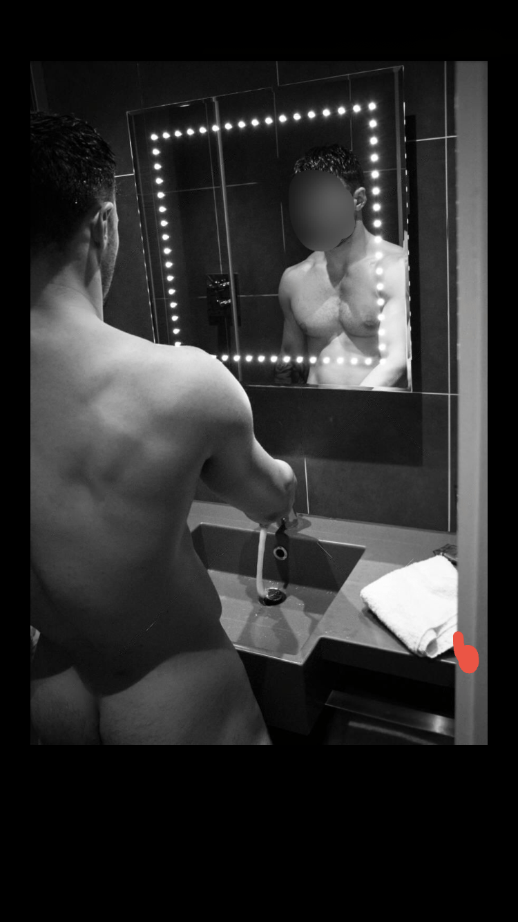 Profil de Arif, 25 ans, Escorte à Roder