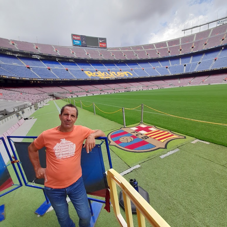 Profil de Assim, 55 ans, Escorte à Holler