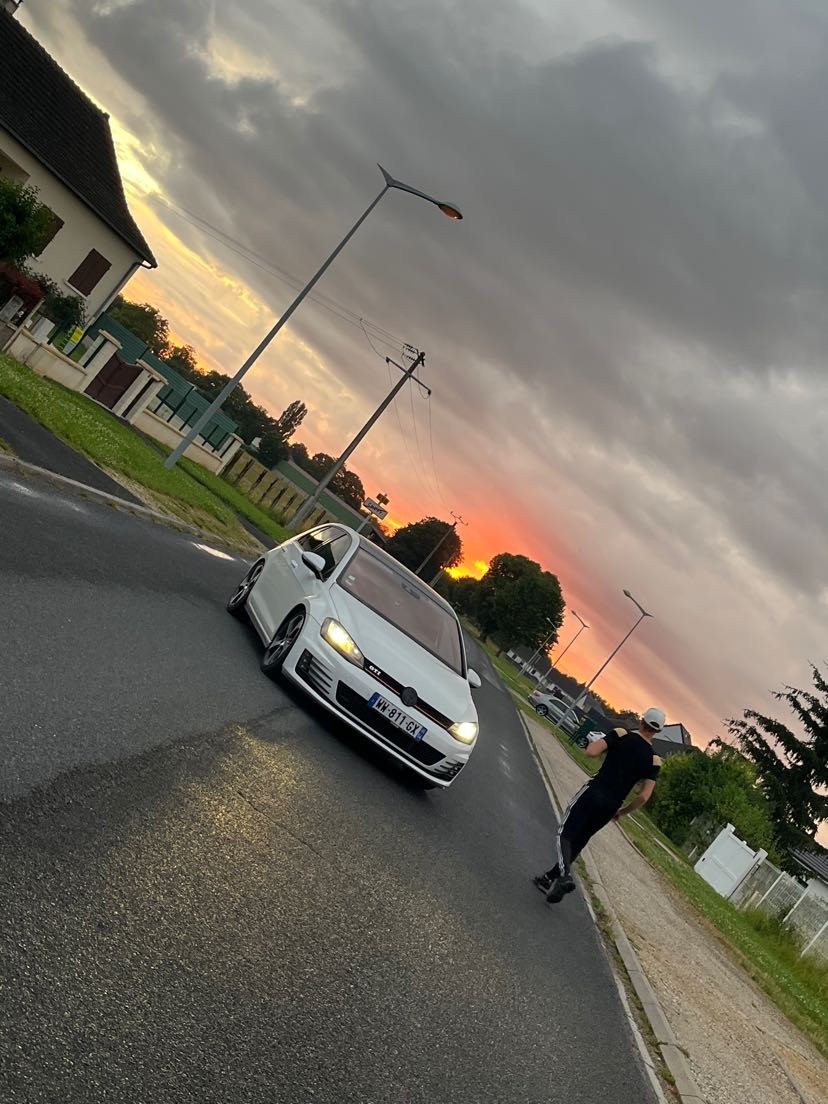 Profil de Emanuel, 23 ans, Escorte à Holzthum