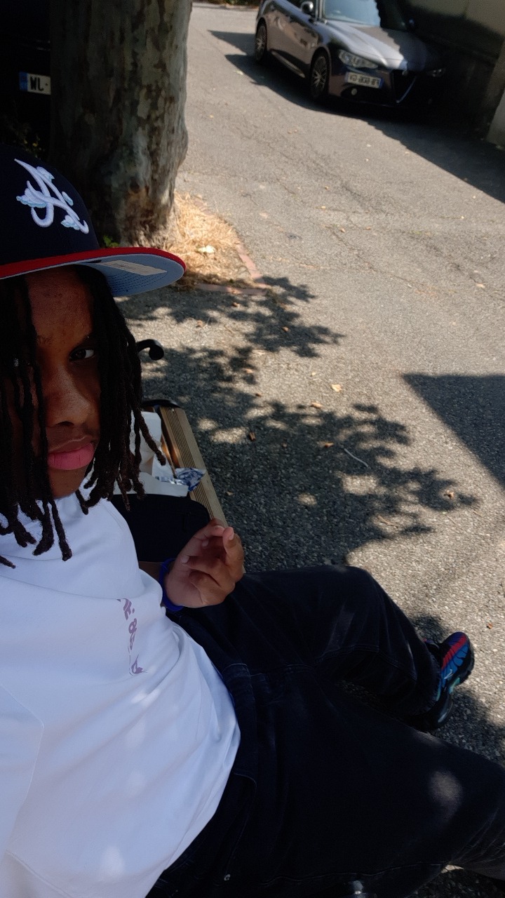 Profil de Eliyahou, 19 ans, Escorte à Binsfeld