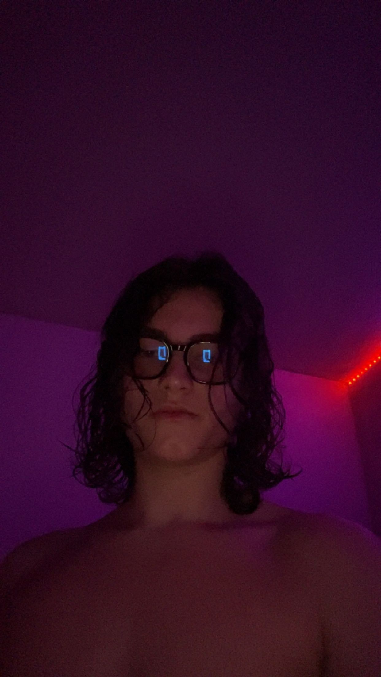 Profil de Junaid, 22 ans, Escorte à Hinterhassel